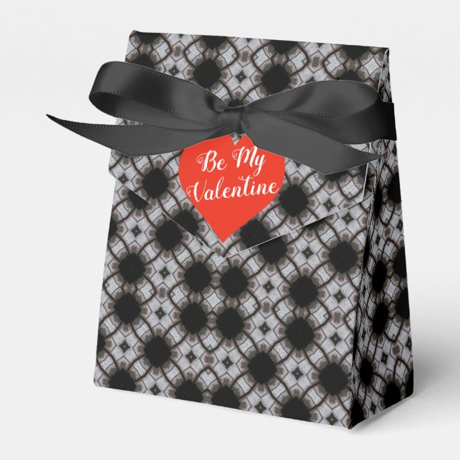 Black And White Print With Red Heart Favour Box (Front Side)