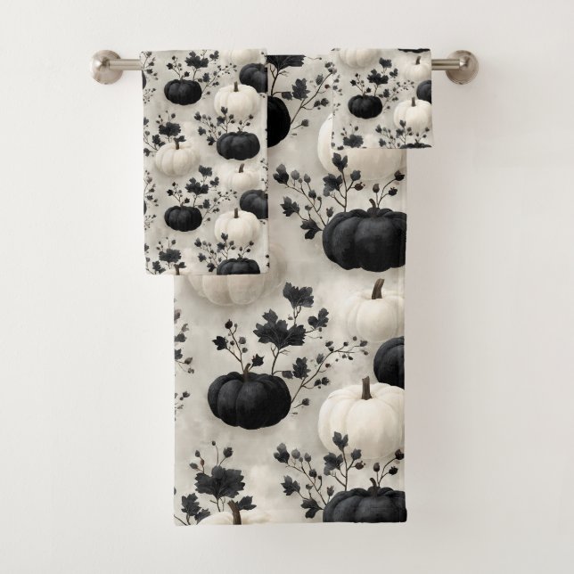 Black and White Pumpkin Fall Design Bath Towel Set (Insitu)
