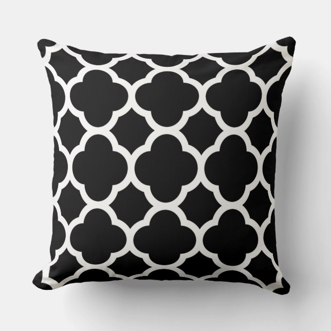 Black and White Quatrefoil Pattern Cushion (Front)