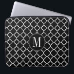 Black and White Quatrefoil Pattern Custom Monogram Laptop Sleeve<br><div class="desc">A classic and elegant design for anyone. Trendy colours and monograms are available. A retro pattern with a modern twist. Items are easier to customise when you replace all text first. If your art still needs to be adjusted, click on the Customise This button. This will take you to a...</div>
