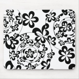 Black and White Rings and Flowers Mouse Mat