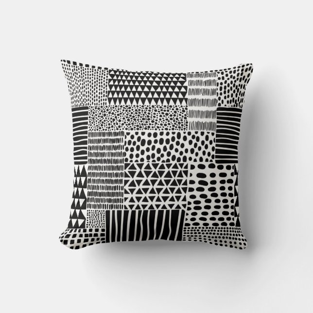 Black and white seamless doodle pattern. Hand-draw Cushion (Front)