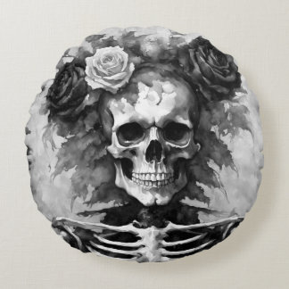 Black and White Skull with Roses Gothic Style Round Cushion