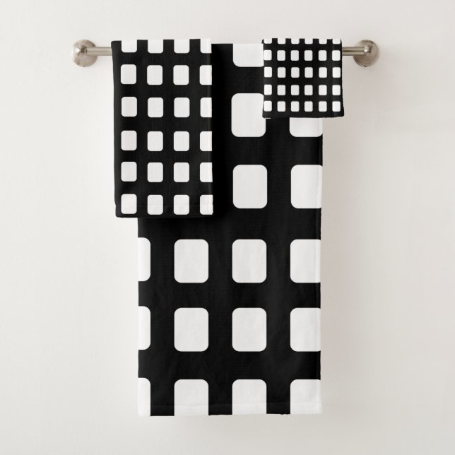 Black and White Squares Trendy Bath Towel Set (Insitu)