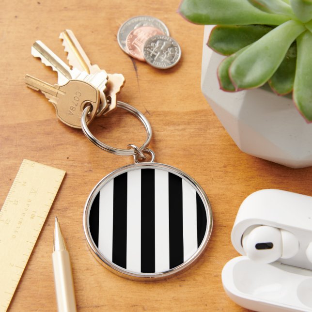 Black and White Stripes, Striped Pattern, Lines Key Ring (Desk)