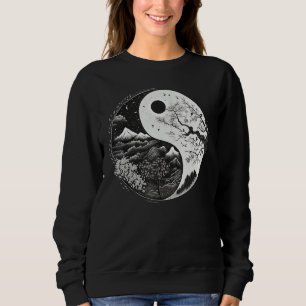 Black and White Taoism Yin Yang Symbol on Nature Y Sweatshirt