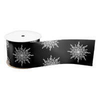 Black and White Treble Clef Snowflake Pattern