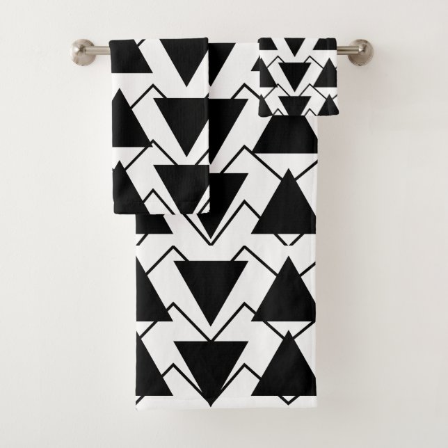 Black and White Triangle Chevron Stripes  Bath Towel Set (Insitu)
