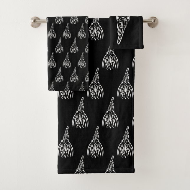 Black and White Tribal Rooster Bath Towel Set (Insitu)
