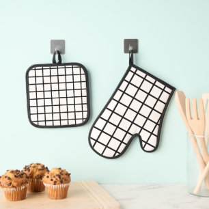 Black and White Window Pane Oven Mitt & Pot Holder Set