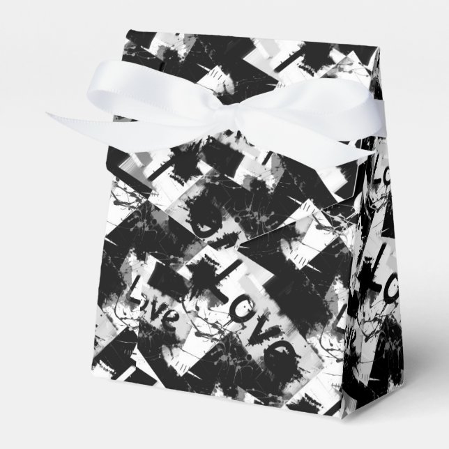 Black and white with spots pattern of love favour box (Front Side)
