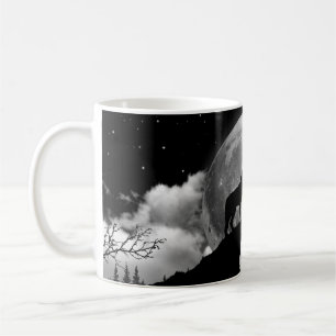 Black and white wolf howling at the moon coffee mug