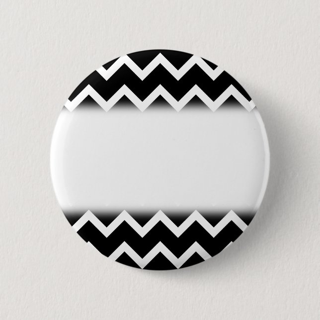 Black and White Zig Zag Pattern. 6 Cm Round Badge (Front)