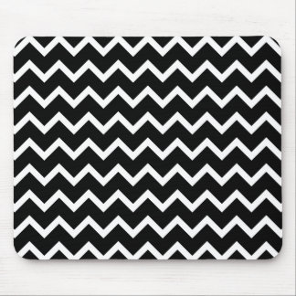 Black and White Zig Zag Pattern. Mouse Mat