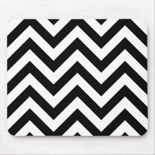 Black and white Zigzag Chevrons Pattern Mouse Mat