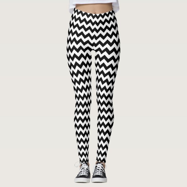 Black and White Zigzag Pattern, Chevron Pattern Leggings (Front)