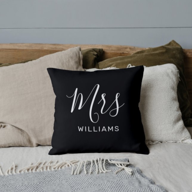 Black Calligraphy Newlywed Bride Mrs Pillow (Creator Uploaded)