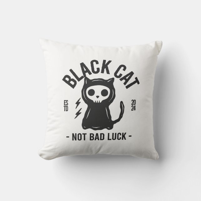 Black cat cushion (Front)