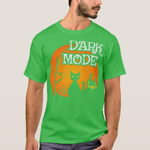 Black Cat Moon  Spooky Scene  Halloween  Funny Dar T-Shirt