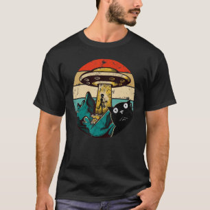 Black Cat Selfie With Alien Retro Sarcastic Kitten T-Shirt