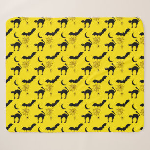 Black Cats Bats and Moons Halloween Pattern Sherpa Blanket