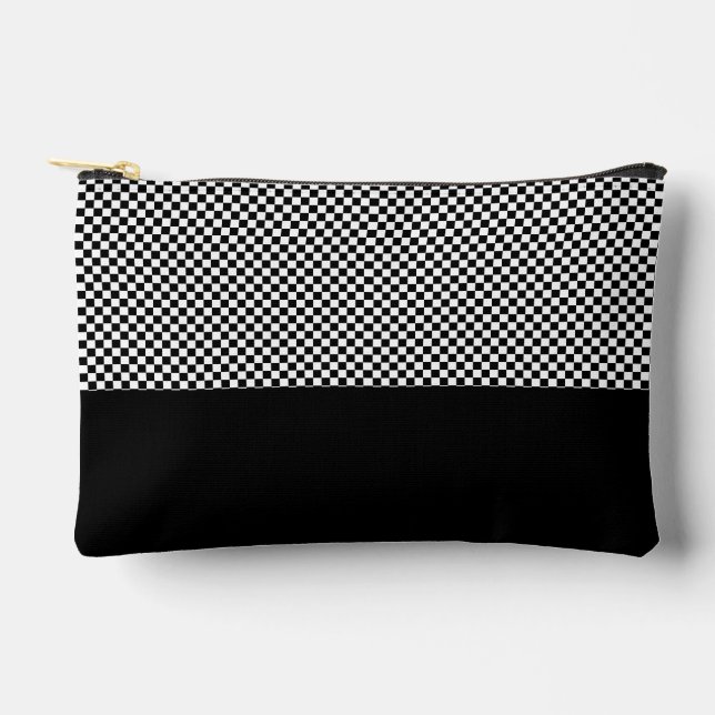 Black check pattern small pouch (Front)
