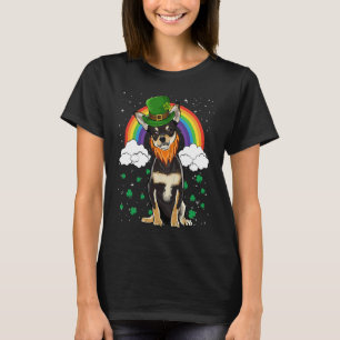 Black Chihuahua St Patricks Day Leprechaun T-Shirt