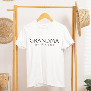 Black Classic Typography Established Grandma T-Shirt