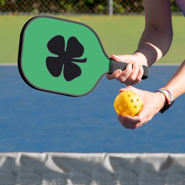 Black Clover green pickleball paddle carbon (Insitu)