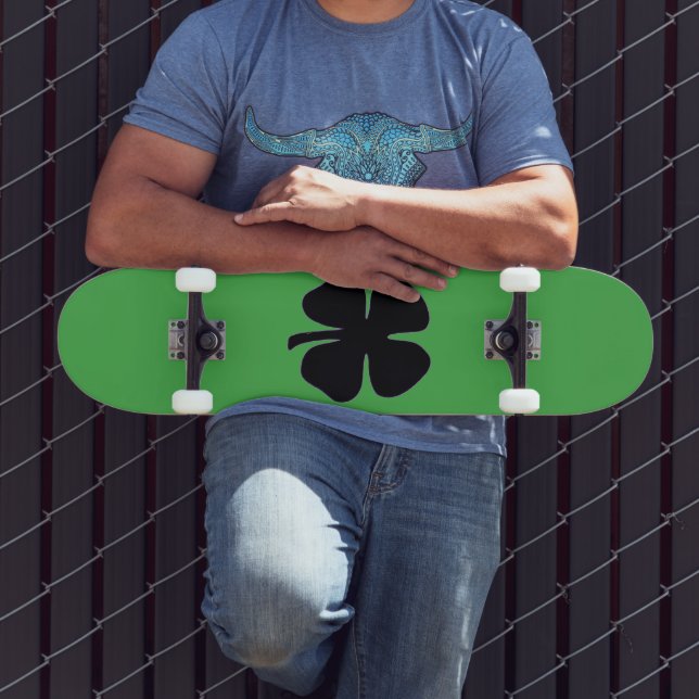 Black Clover green skateboard (Outdoor 3)