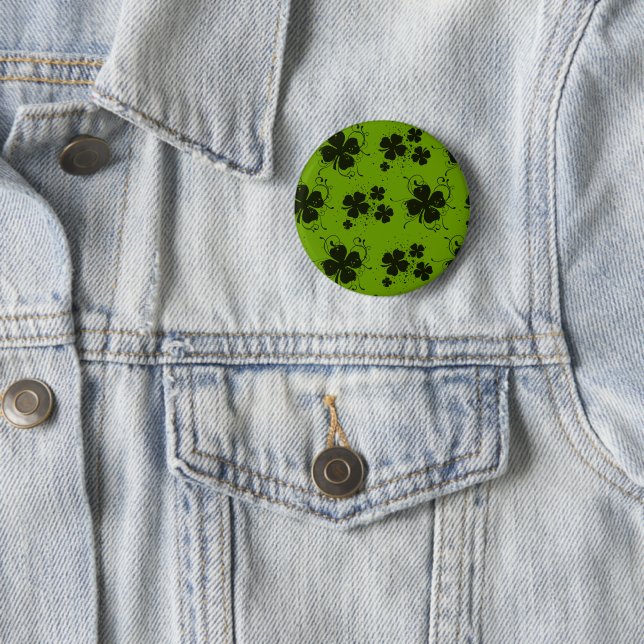 Black Clovers, Lucky Clovers, Saint Patrick's Day 6 Cm Round Badge (In Situ)
