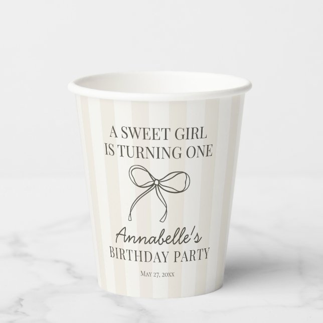 Black Coquette Bow Beige Birthday Table Decor Paper Cups (Front)