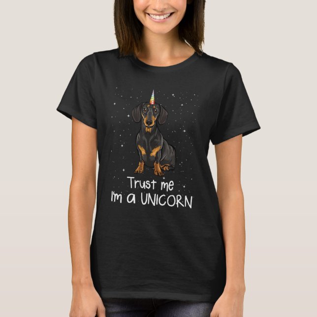 Black Dachshund Je Suis Un Chien Unicorn T-Shirt (Front)