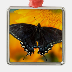 Black Form Of Eastern Tiger Metal Tree Decoration