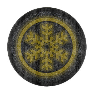 Black gold glitter snowflake round cutting board
