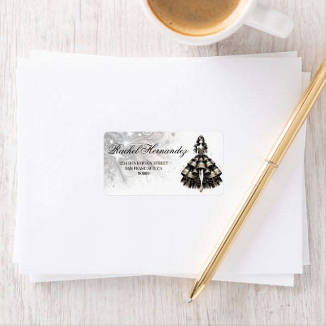 Black & Gold Quinceañera Girl Label (Insitu)