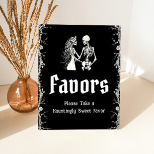 Black Gothic Halloween Skeleton Favours Sign