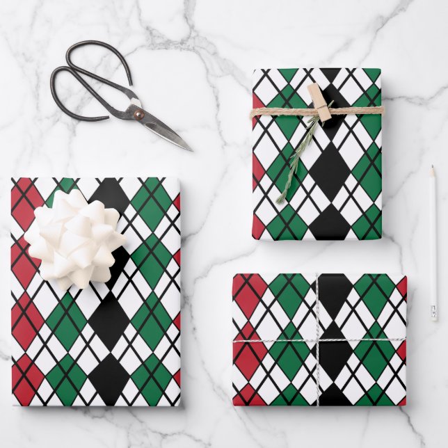 Black Green Red Argyle Pattern Wrapping Paper Sheet (Front)