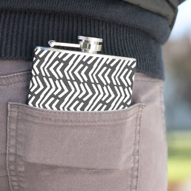 Black Hand Drawn Chevron Pattern Hip Flask (In Situ)