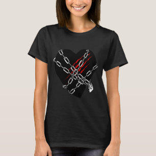 Black Heart Red Chains Cool Gothic Valentines Day  T-Shirt