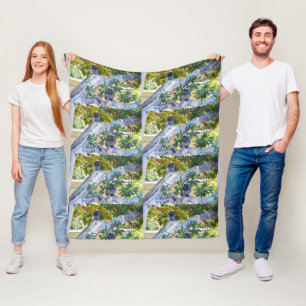 Black Langur Monkeys Eating, Med Fleece Blanket