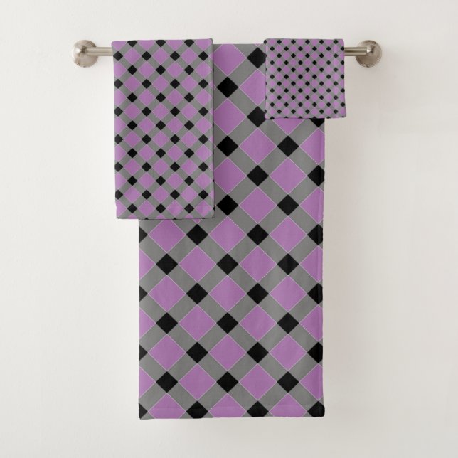 BLACK LAVENDER TOWEL PATTERNED BATHROOM TOWEL (Insitu)