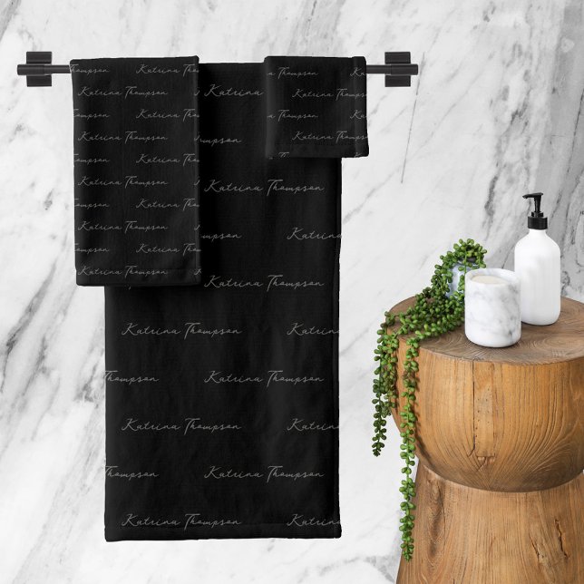 Black Modern Signature Script Monogram Pattern Bath Towel Set (Black Modern Signature Script Monogram Pattern Bath Towel Set)