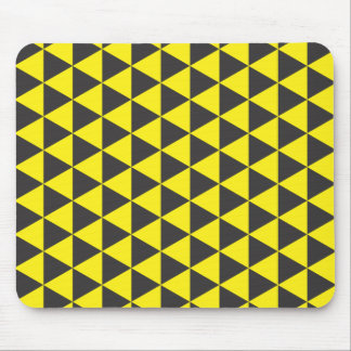 black on yellow triangles 2 mouse mat