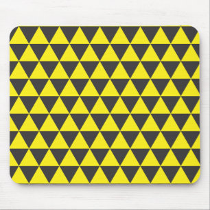 black on yellow triangles mouse mat