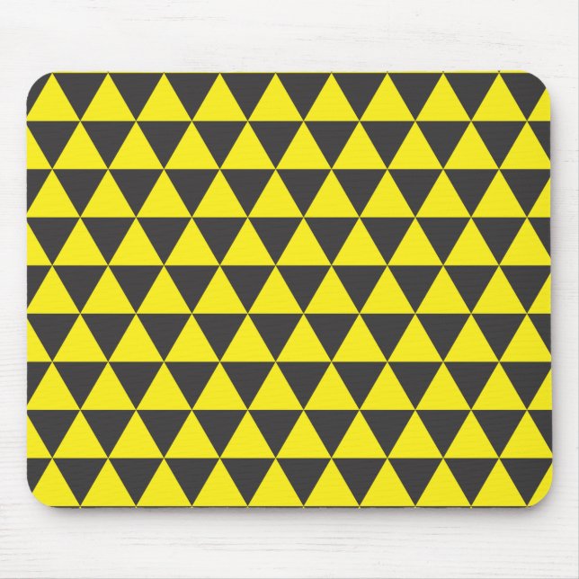 black on yellow triangles mouse mat (Front)