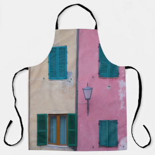 BLACK OUTDOOR SCONCE ON PINK PAINTED WALL APRON