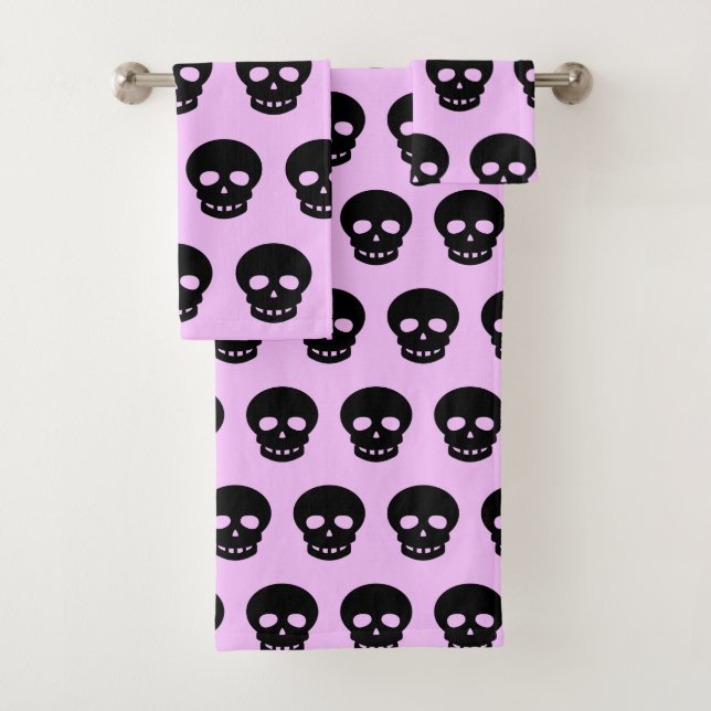 Black Pastel Goth Lilac Skull Pattern Bath Towel Set (Insitu)