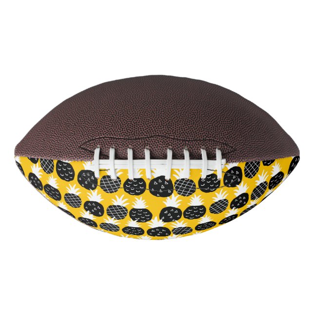 Black pineapples american football (Front)
