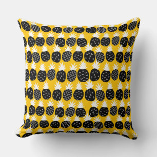 Black pineapples cushion